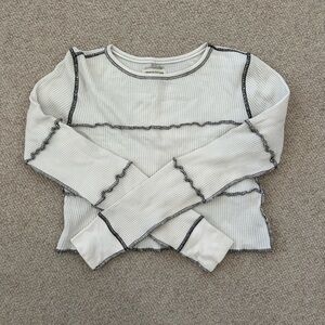 UO cropped long sleeve top